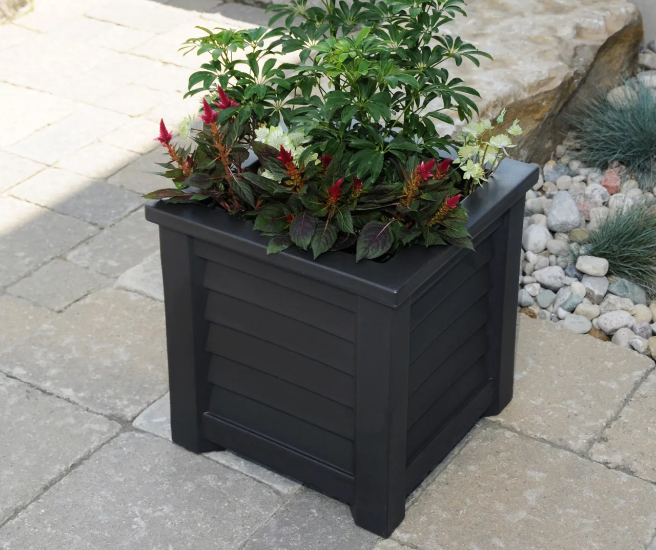 Mayne Inc. Lakeland 16" Square Planter 5 Mayne Inc. Lakeland 16" Square Planter - Image 3