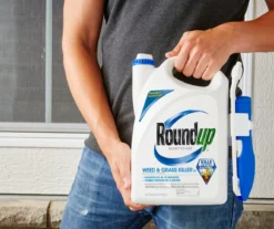 Roundup Ready-To-Use Weed & Grass Killer III With Comfort Wand, 1.33 Gal. -Garden Furniture Store 810543472 2