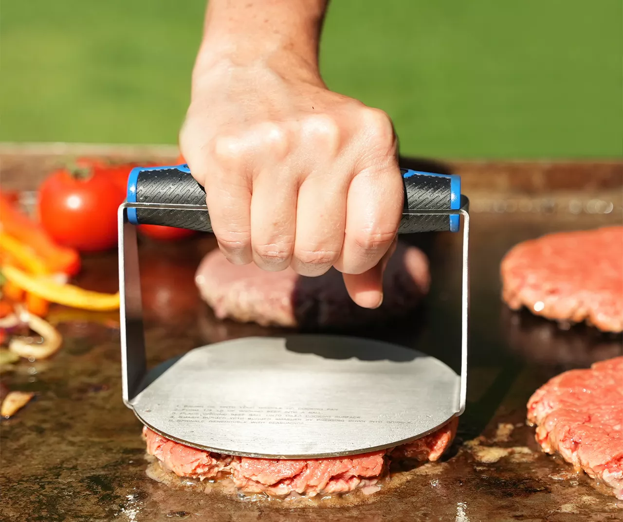 RAZOR Stainless Steel Burger Smasher Press 5 RAZOR Stainless Steel Burger Smasher Press - Image 3