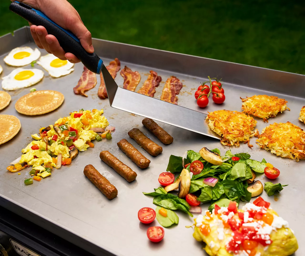 RAZOR Solid Stainless Steel Griddle Spatula 5 RAZOR Solid Stainless Steel Griddle Spatula - Image 3